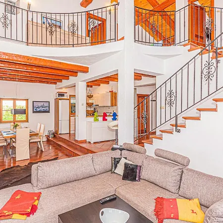 Beautiful In With Sauna