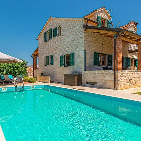 Holiday home 3 Bedroom Amazing In Vodice