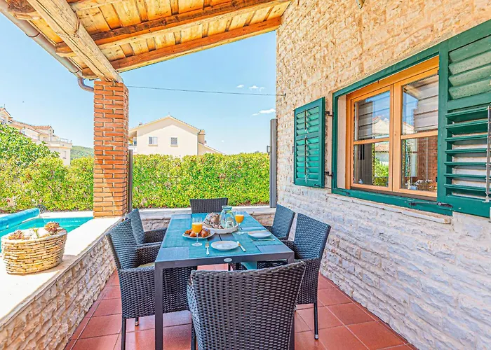 Holiday home Beautiful In With Sauna