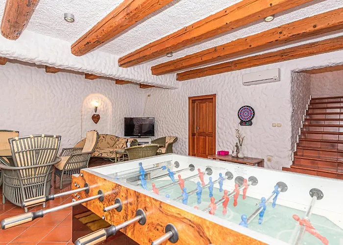 Holiday home Beautiful In With Sauna *